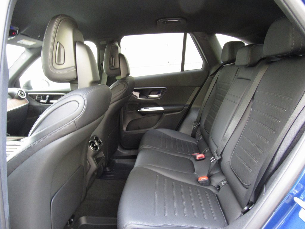 2026 Mercedes Benz GLC 300 4MATIC photo 12