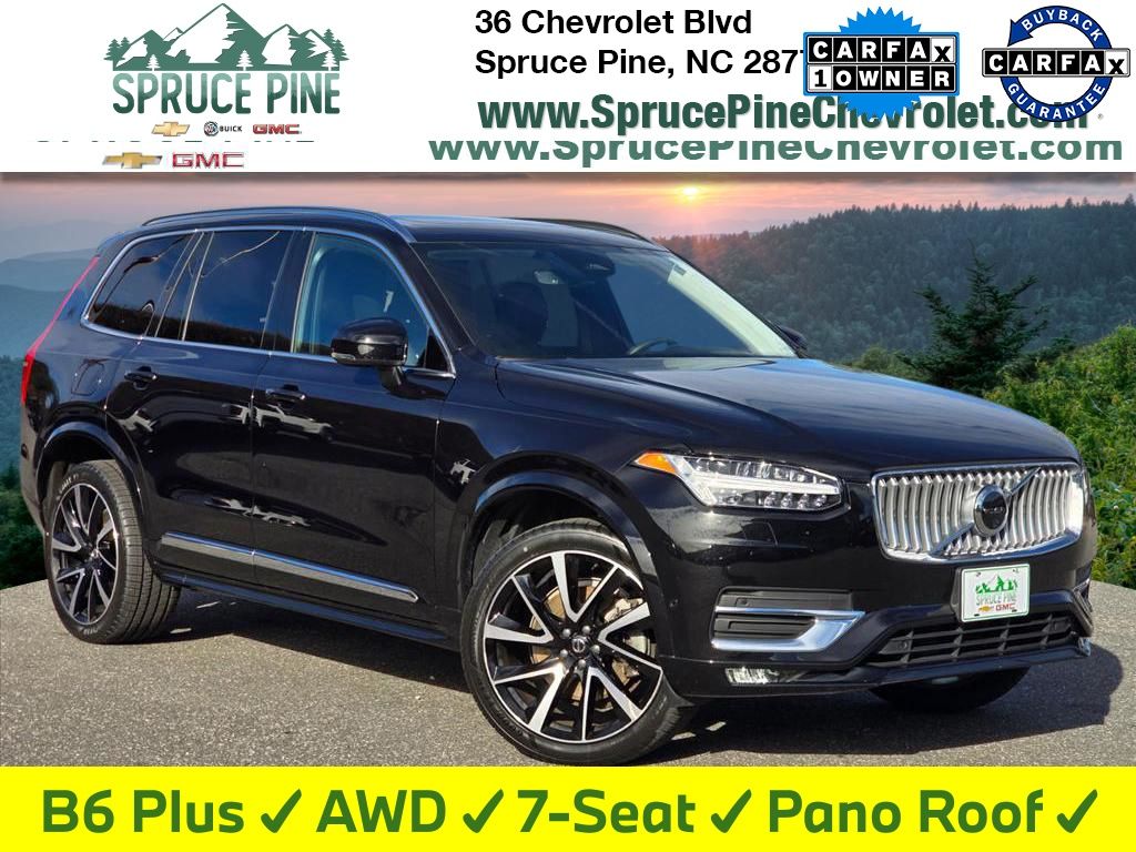 2023 Volvo XC90 Plus's photo
