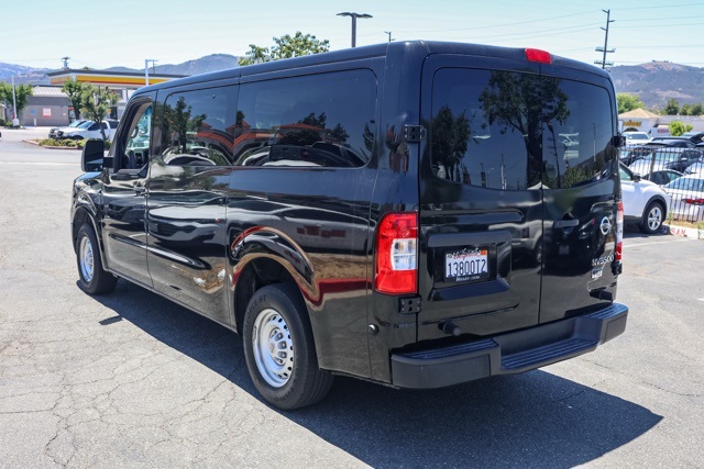 2016 Nissan NV3500 photo 4
