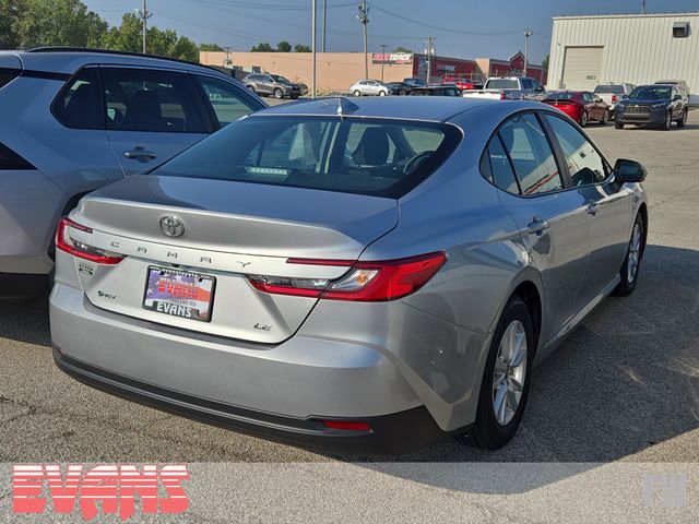 2025 Toyota Camry LE photo 4