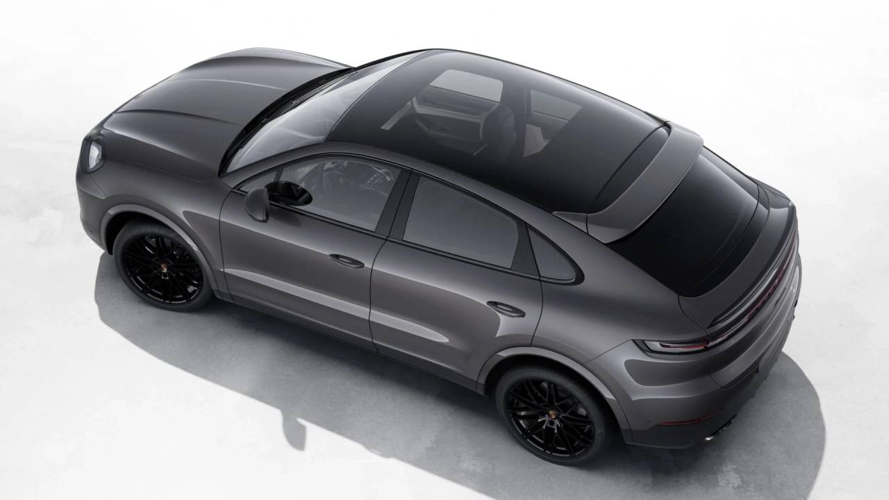 2026 Porsche Cayenne Coupe photo 4