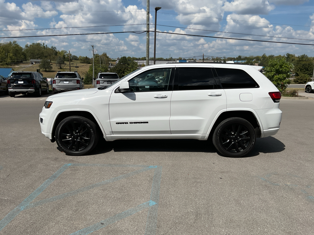 2019 Jeep Grand Cherokee Altitude photo 4