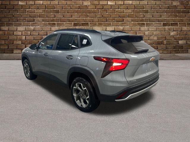 2026 Chevrolet Trax LT photo 3