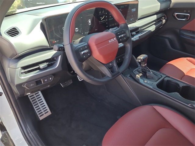 2025 Kia K4 GT-Line Turbo photo 16