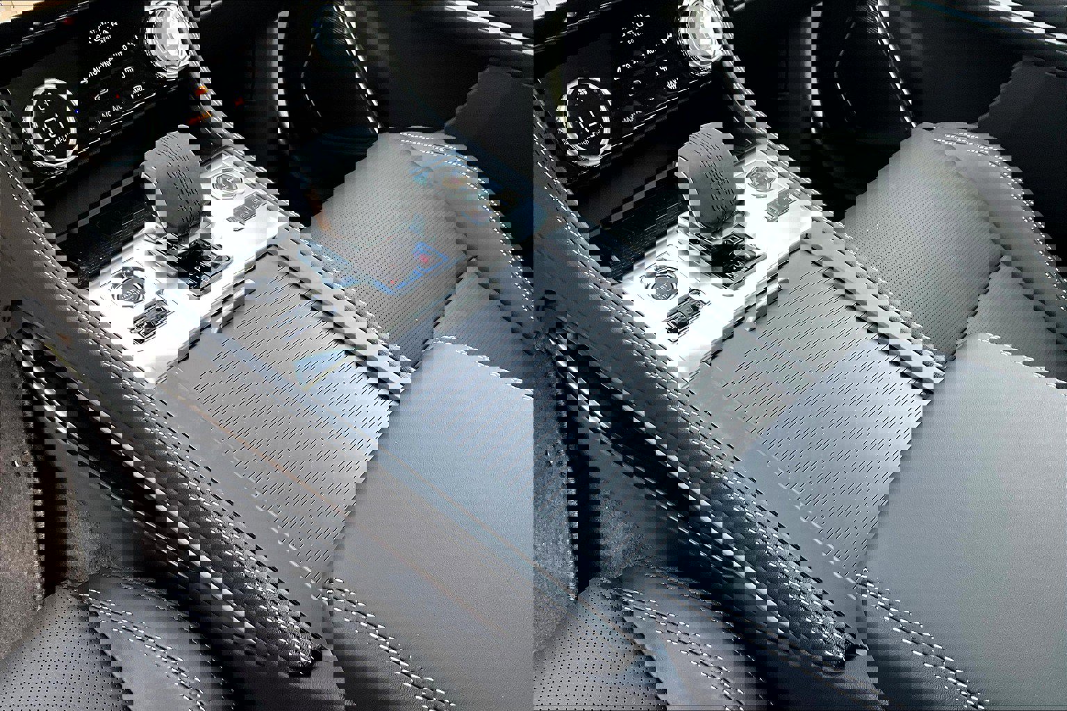 2026 Jaguar F-PACE P250 R-Dynamic S photo 9