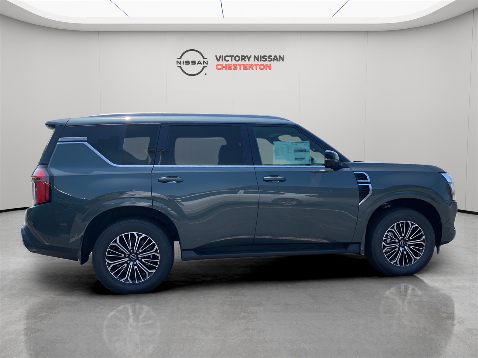 2025 Nissan Armada SL photo 6