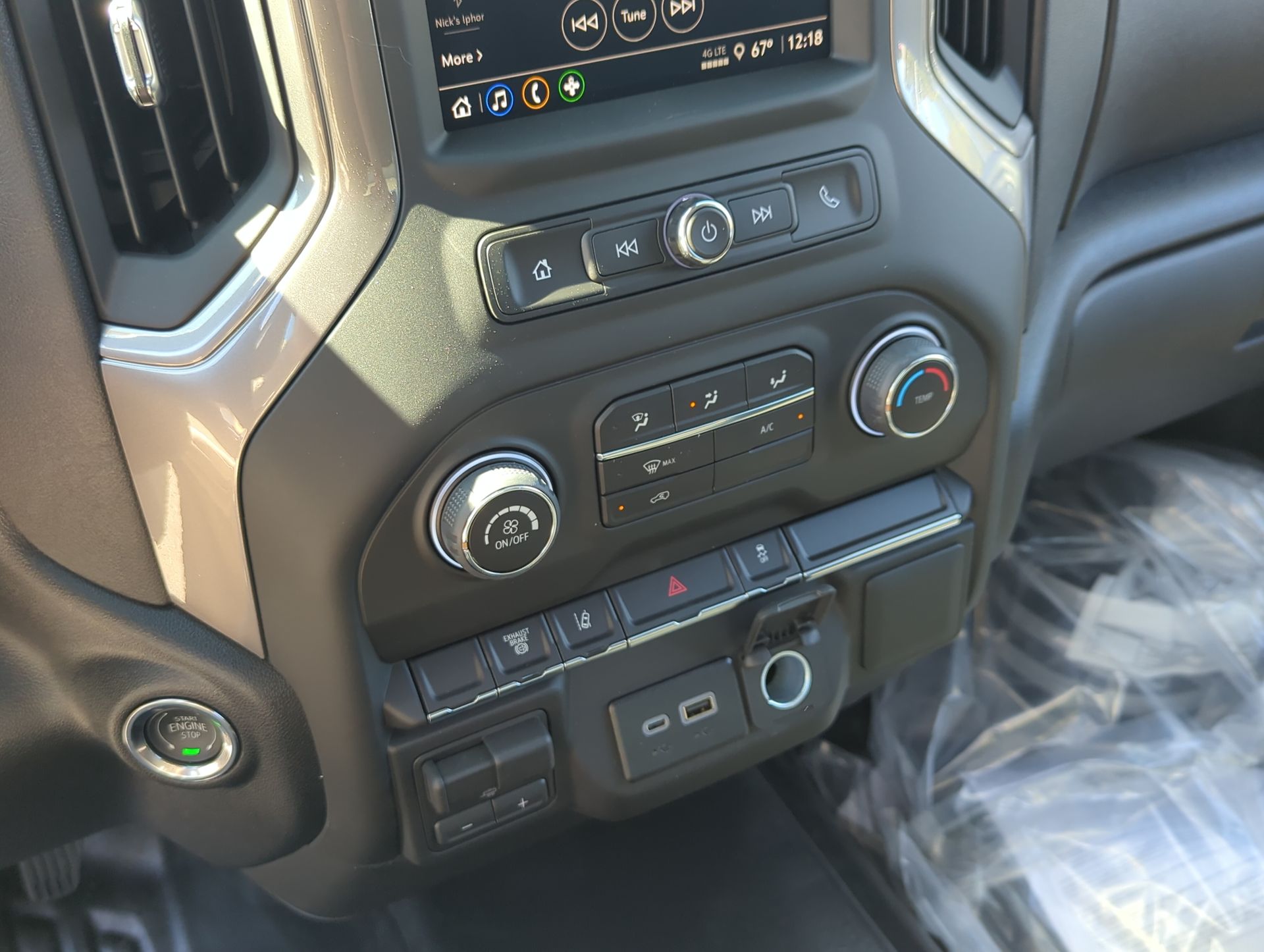 2026 Chevrolet Silverado 2500HD photo 9