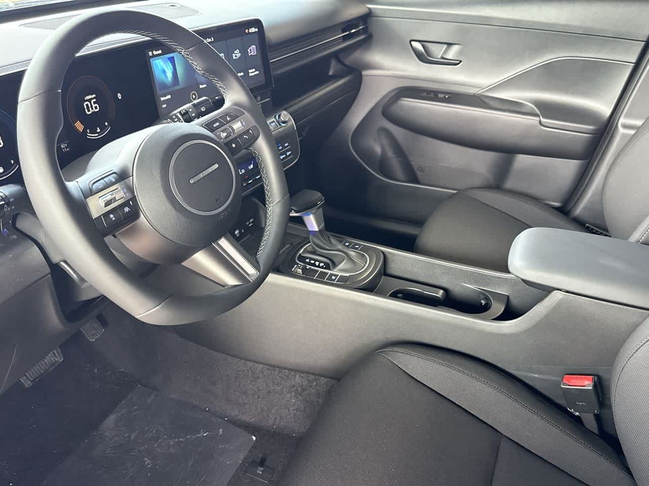 2026 Hyundai Kona SEL photo 12