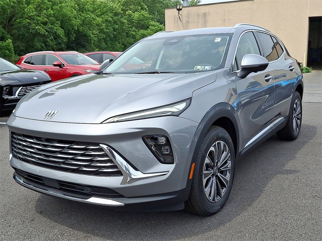2025 Buick Envision Preferred photo 2
