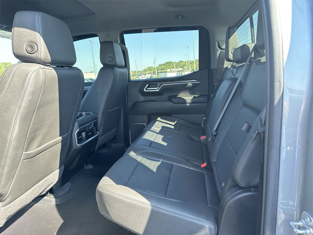 2025 Chevrolet Silverado 1500 LTZ photo 27