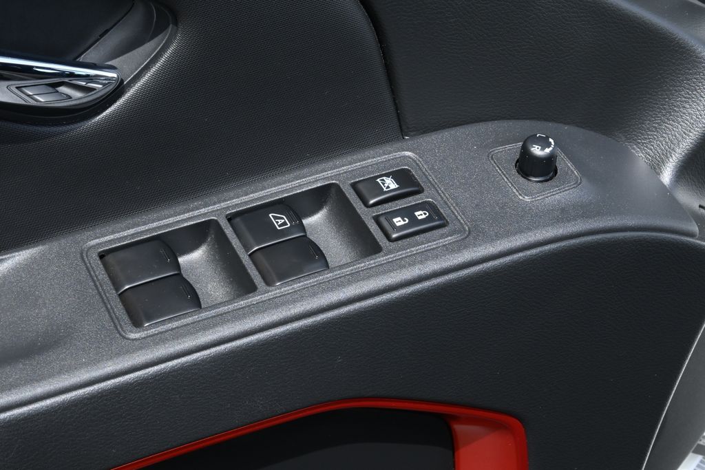 2023 Nissan Frontier PRO-4X photo 25
