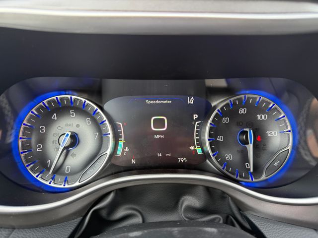2026 Chrysler Pacifica photo 23