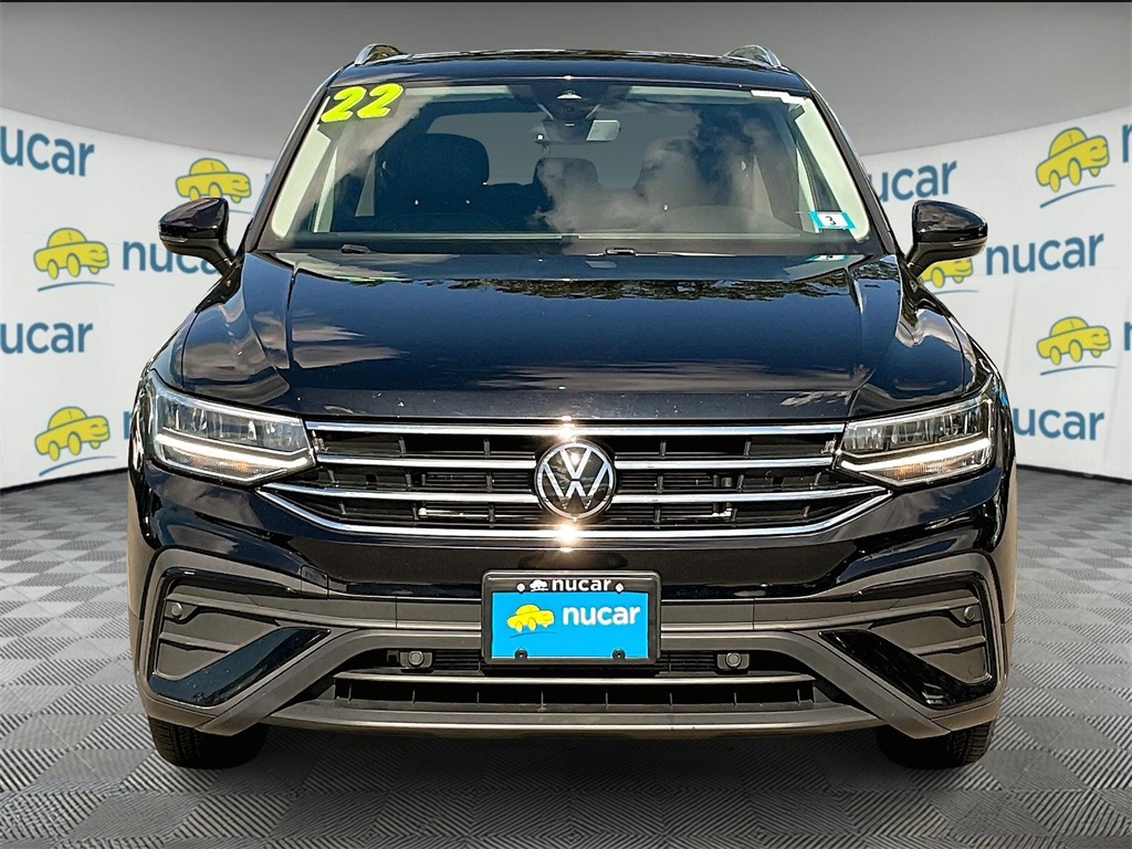 2022 Volkswagen Tiguan SE photo 2