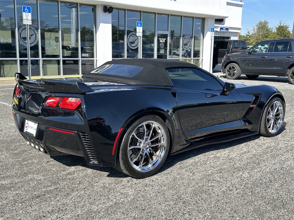 2017 Chevrolet Corvette Grand Sport 2LT photo 4