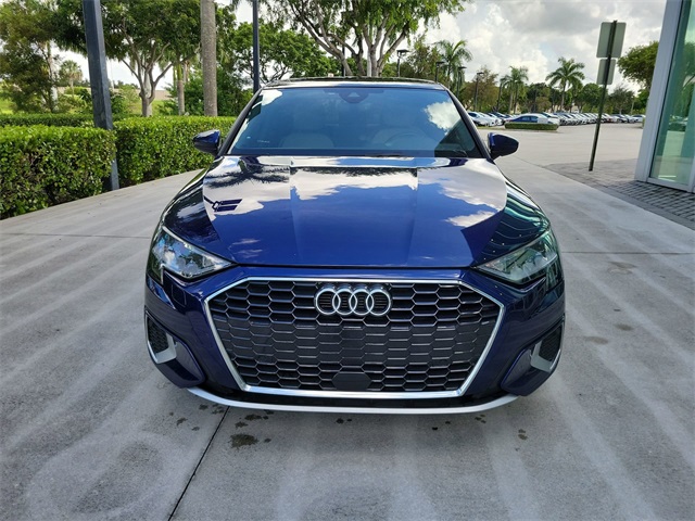 2022 Audi A3 40 Premium photo 3