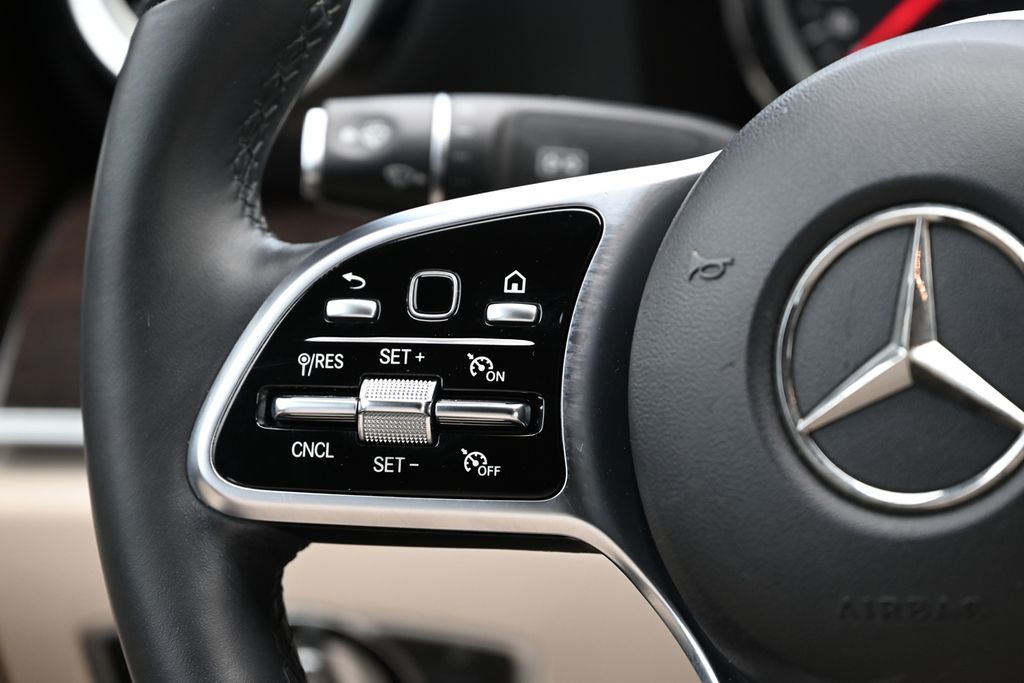 2019 Mercedes Benz E 300 photo 15