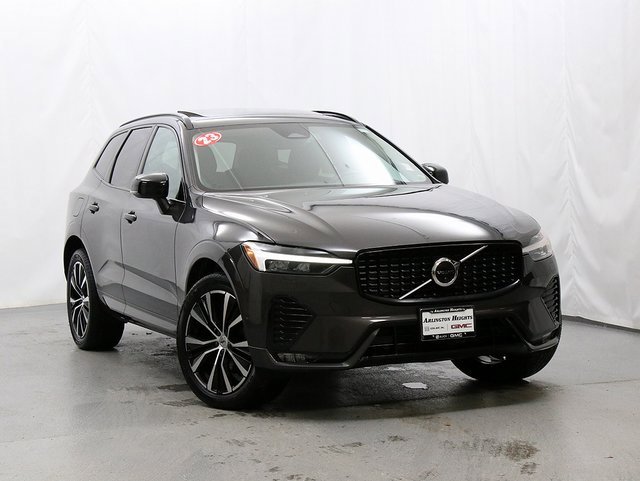 2023 Volvo XC60 Plus's photo