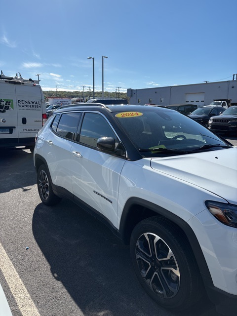 2024 Jeep Compass Limited photo 2