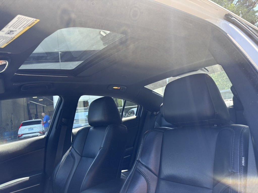 2022 Dodge Charger SXT photo 15