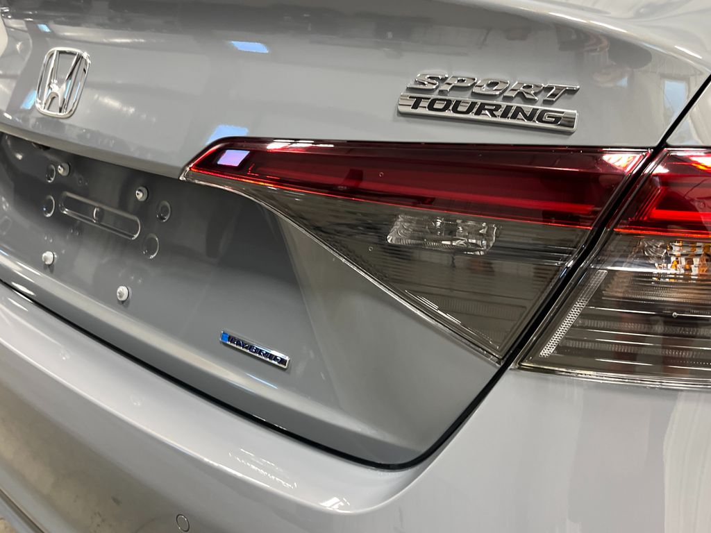 2026 Honda Civic Hybrid Sport Touring photo 4