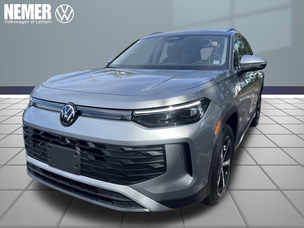 2025 Volkswagen Tiguan SE's photo