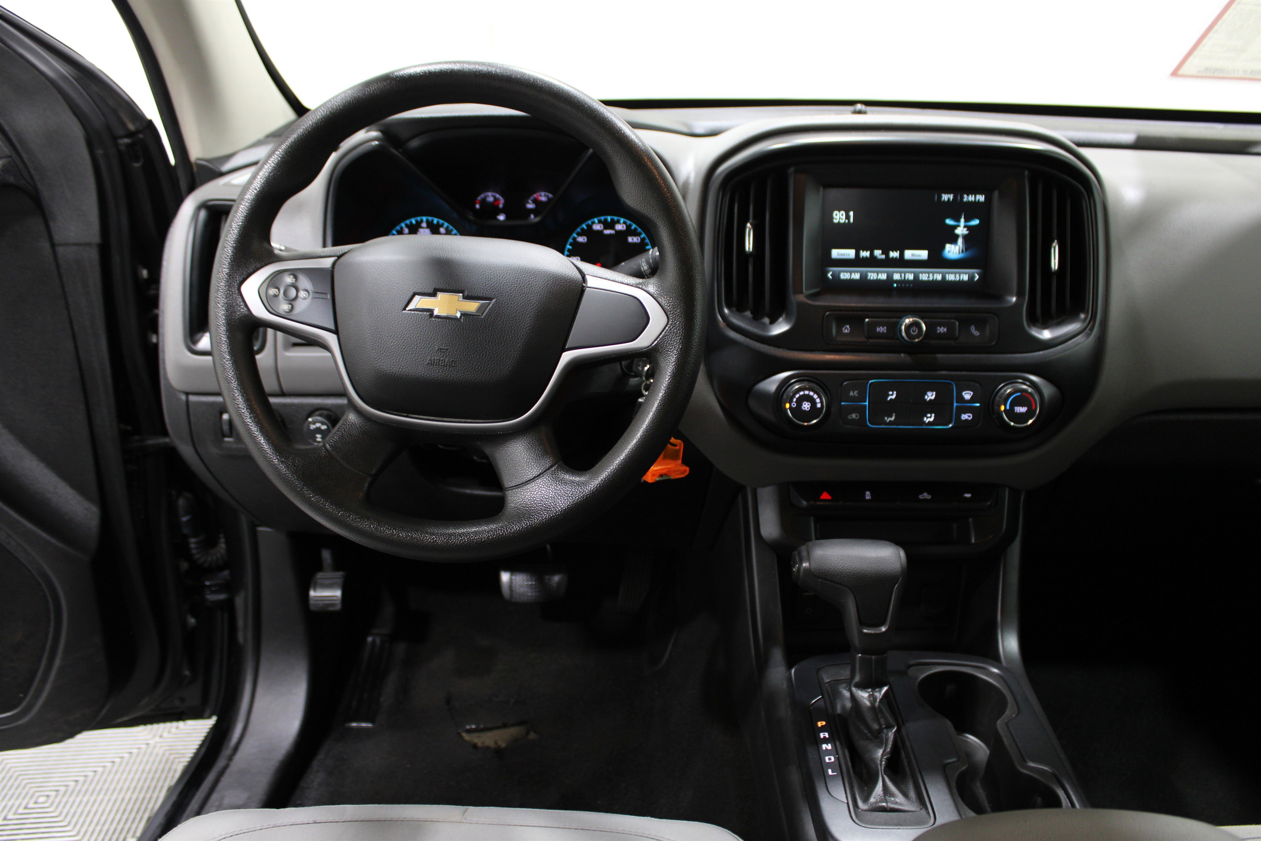 2018 Chevrolet Colorado Work Truck photo 2