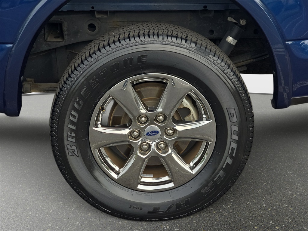 2020 Ford F-150 Lariat photo 32