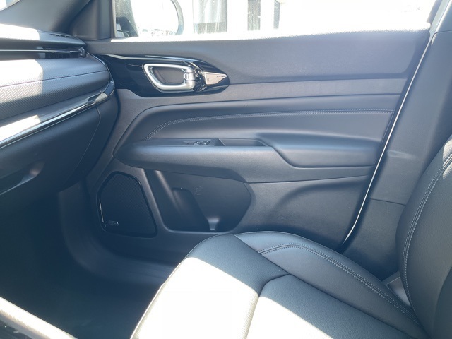 2025 Jeep Compass Limited photo 16