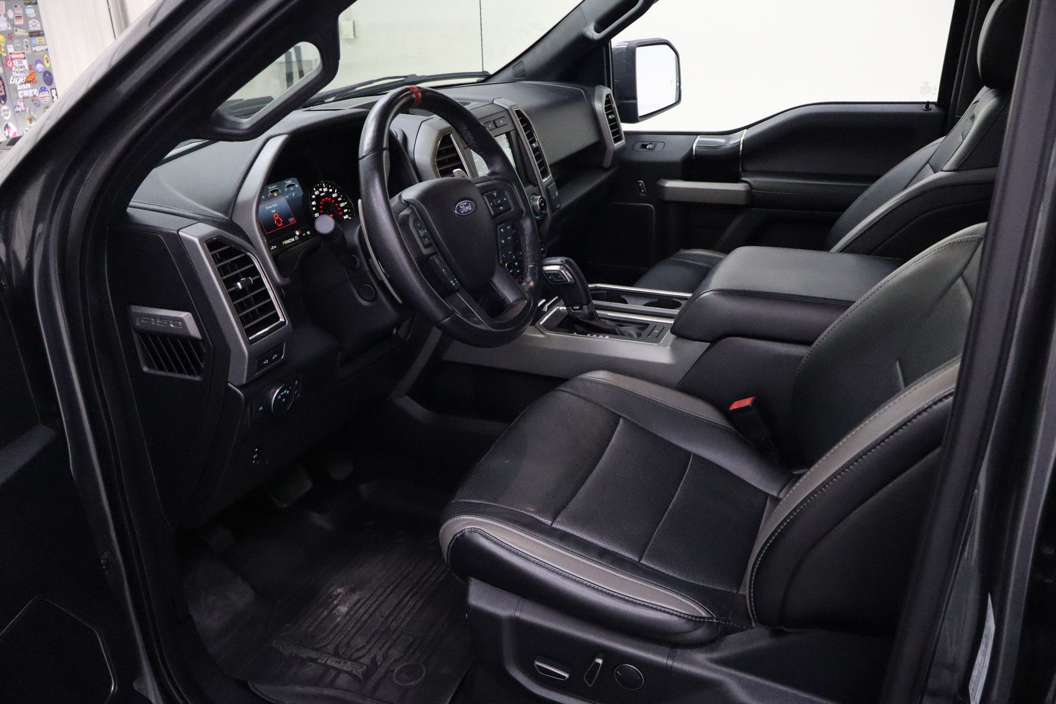2018 Ford F-150 Raptor photo 22