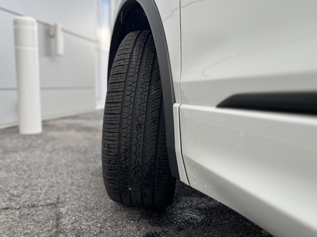 2024 Volkswagen Tiguan SE R-Line Black photo 13