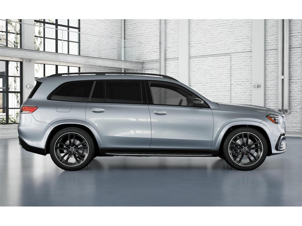 2025 Mercedes Benz GLS 580 4MATIC photo 2