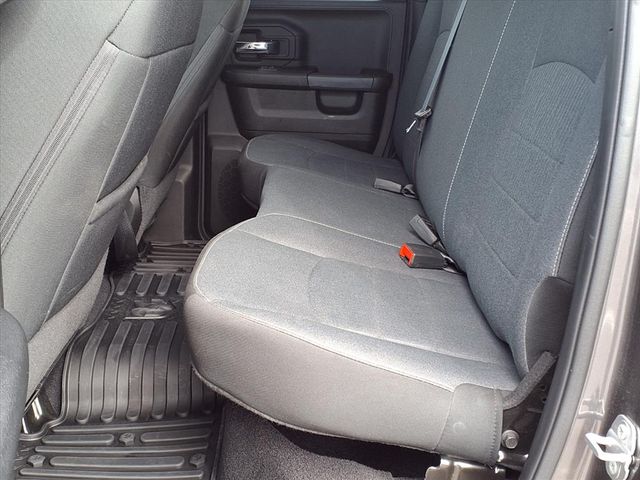2021 Ram 1500 Classic Warlock photo 9