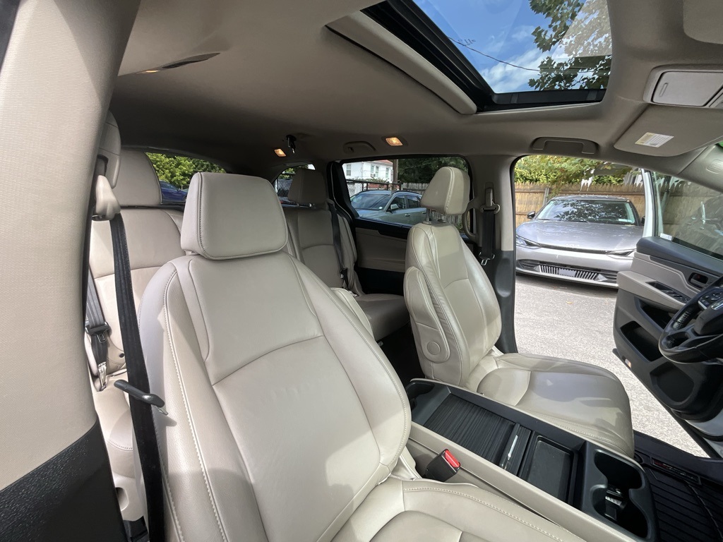 2020 Honda Odyssey EX-L photo 34