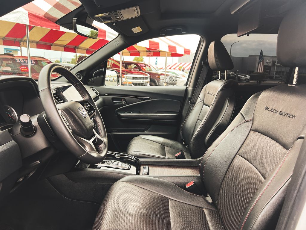 2022 Honda Pilot Black Edition photo 25