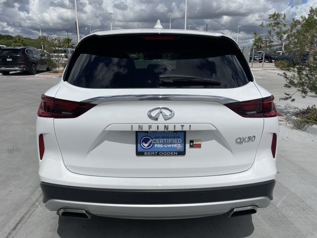 2022 Infiniti QX50 Luxe photo 5