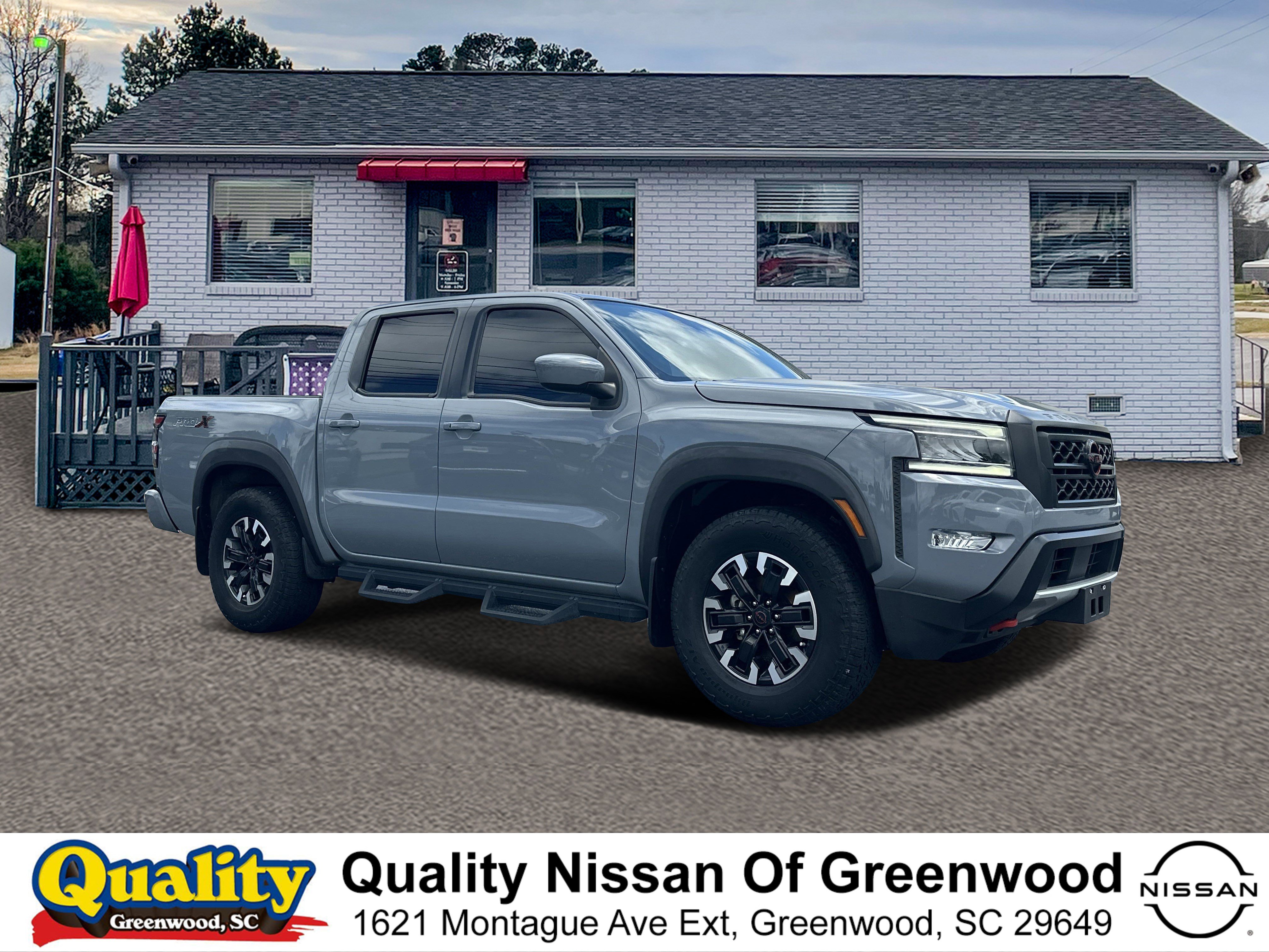 2023 Nissan Frontier PRO-X's photo