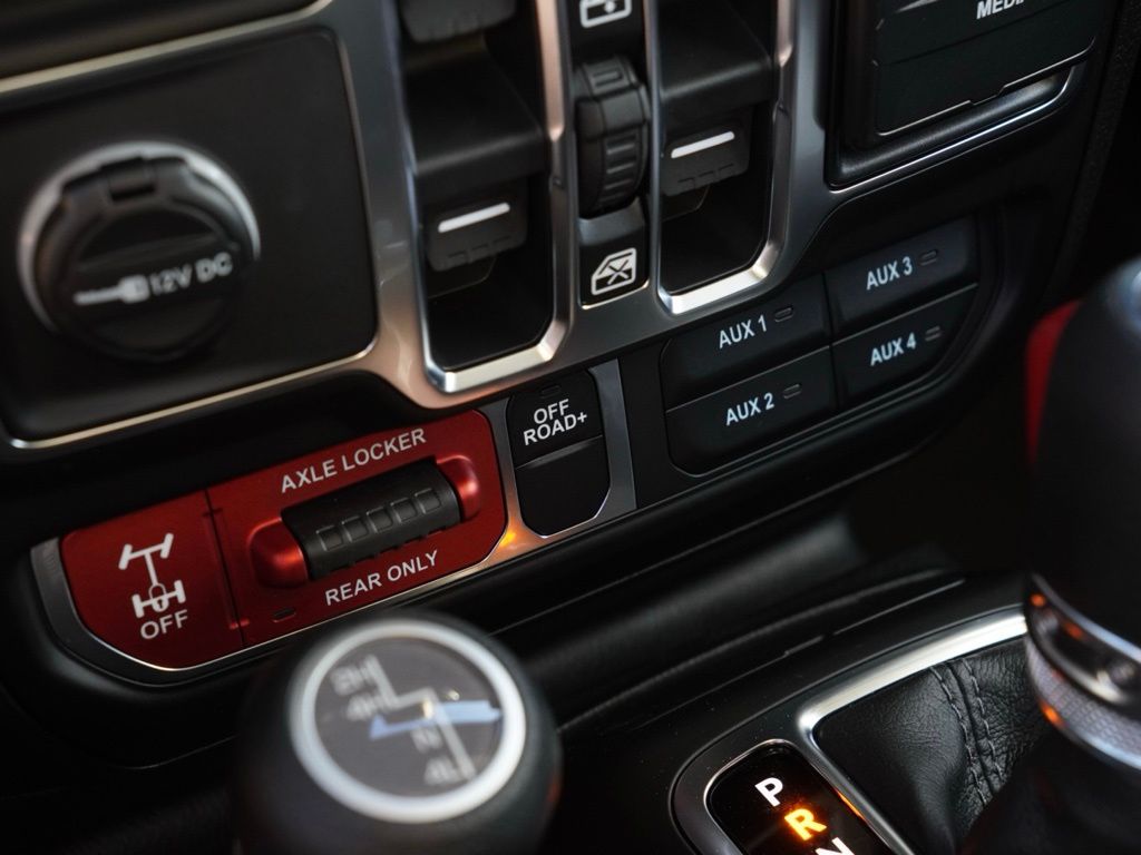 New 2026 Granite Crystal Metallic Clear-Coat Exterior Paint Jeep Willys image 14