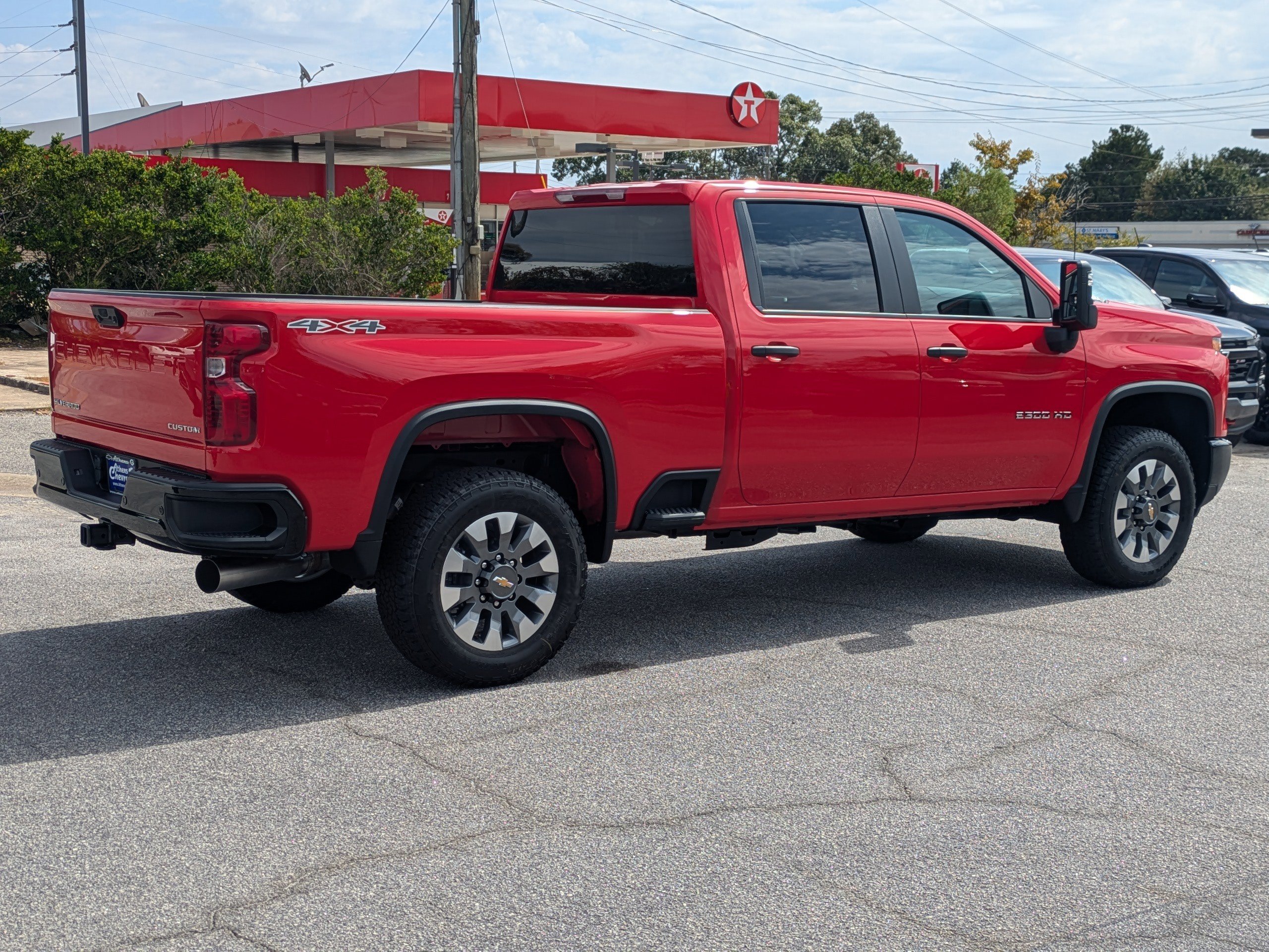 2026 Chevrolet Silverado 2500HD Custom photo 4