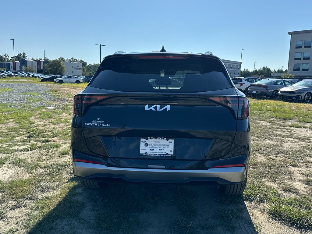 2026 Kia Sportage photo 3
