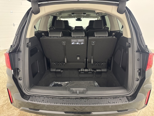 2026 Honda Odyssey Touring photo 12