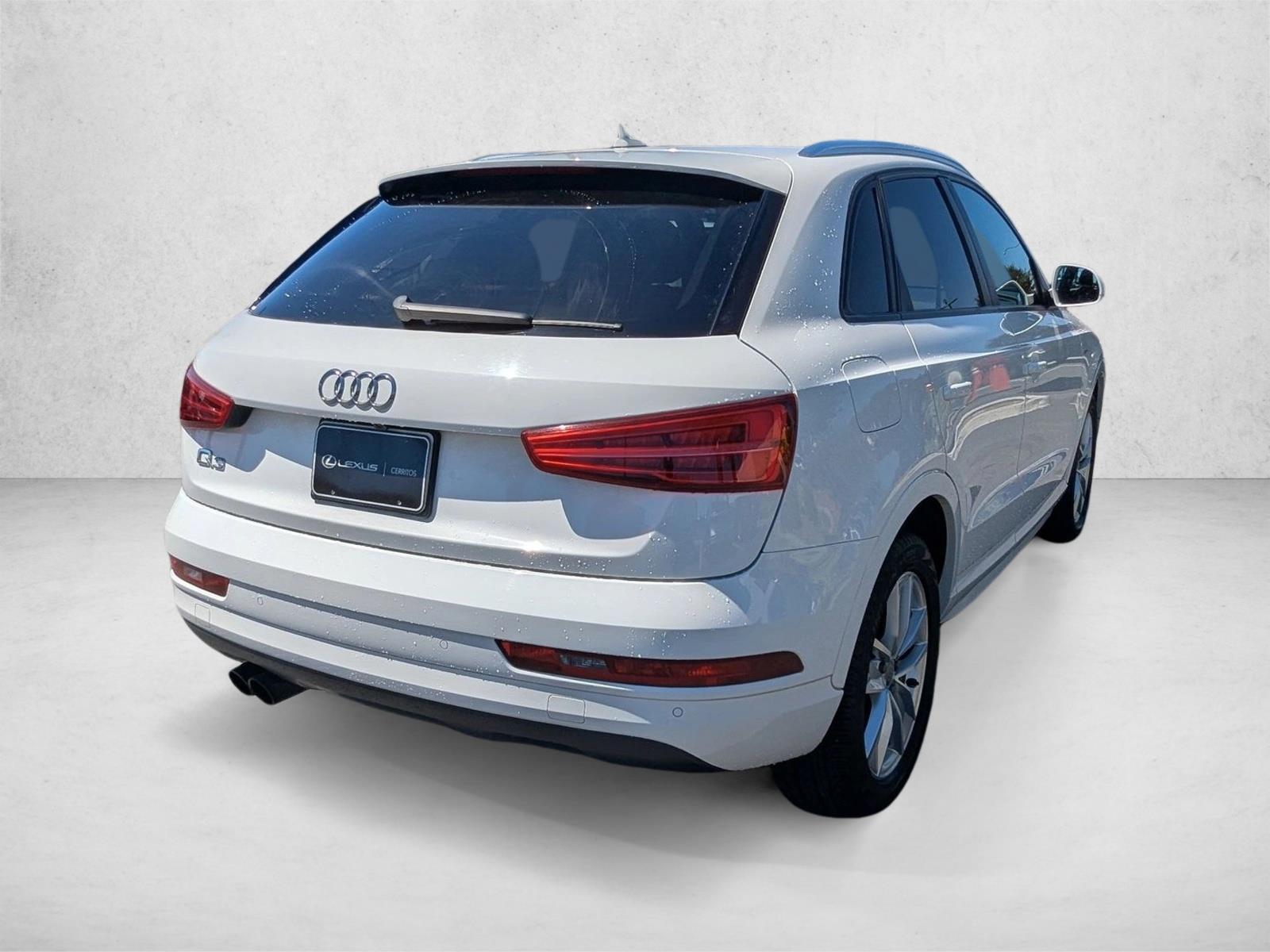 2018 Audi Q3 Premium photo 2