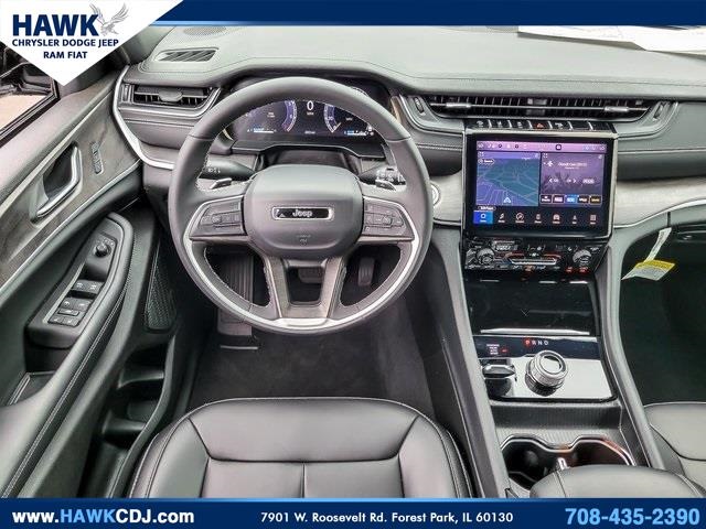 2025 JEEP GRAND CHEROKEE - Image 13