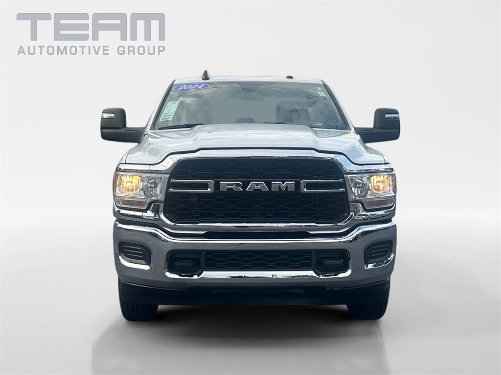 2024 Ram 2500 Tradesman photo 2