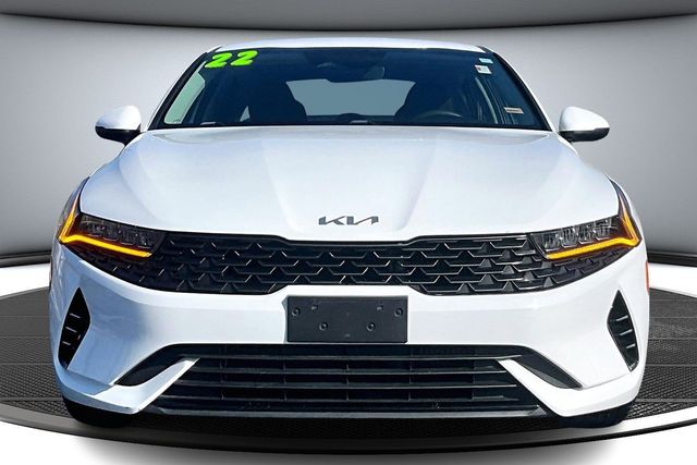 Used 2022 Kia K5 LXS with VIN 5XXG14J27NG112660 for sale in Kansas City