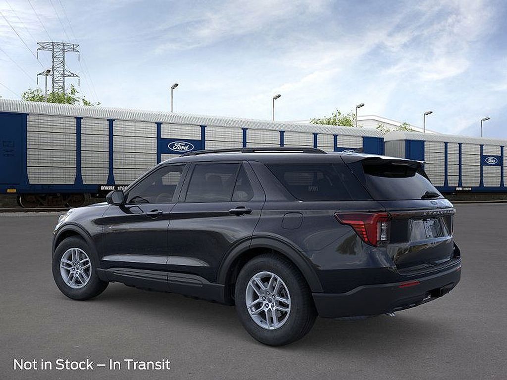 2026 Ford Explorer photo 4