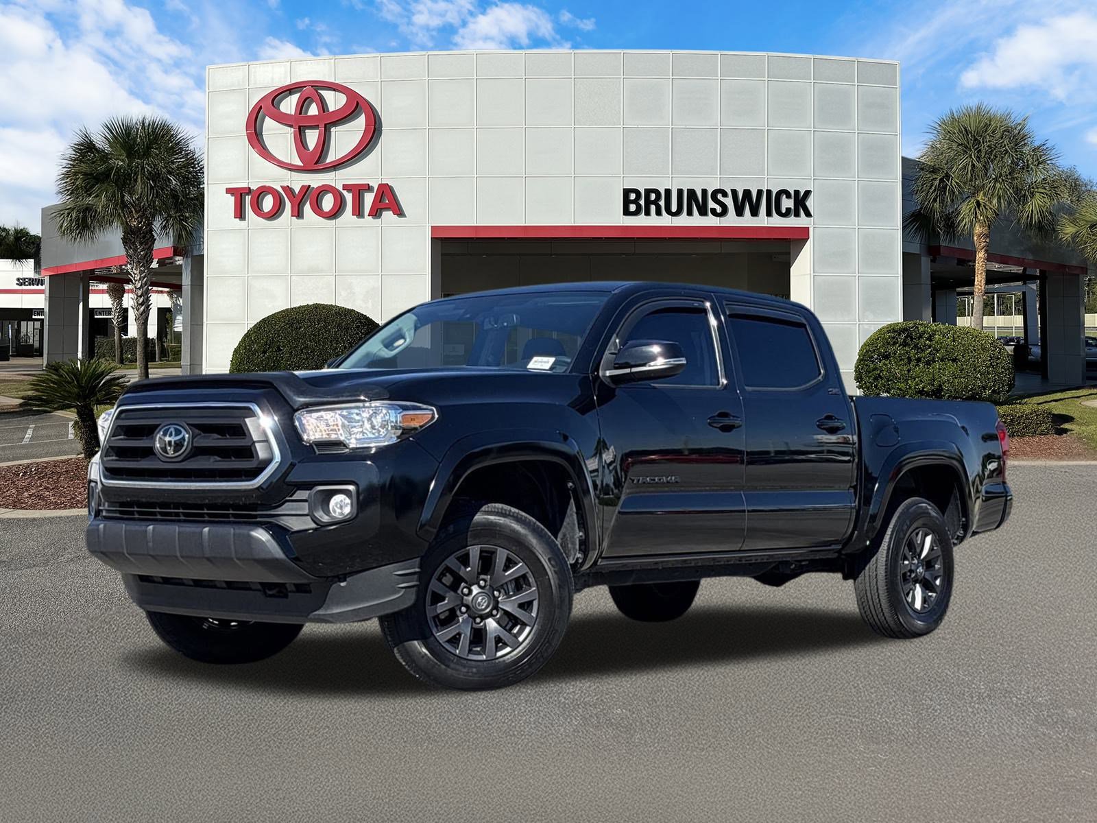 2023 Toyota Tacoma SR5's photo