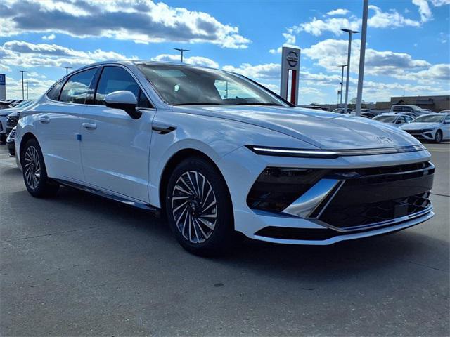 2026 Hyundai Sonata Hybrid SEL's photo