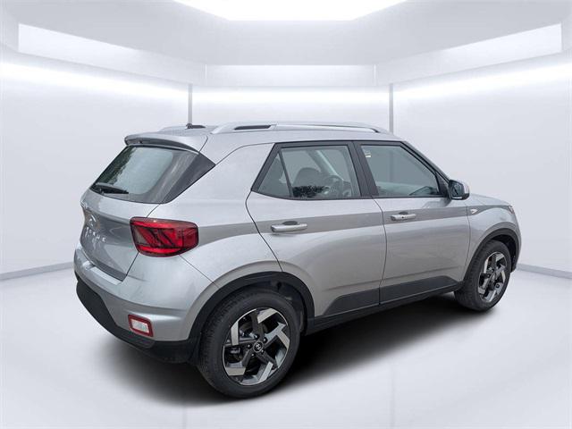 2026 Hyundai Venue SEL photo 2