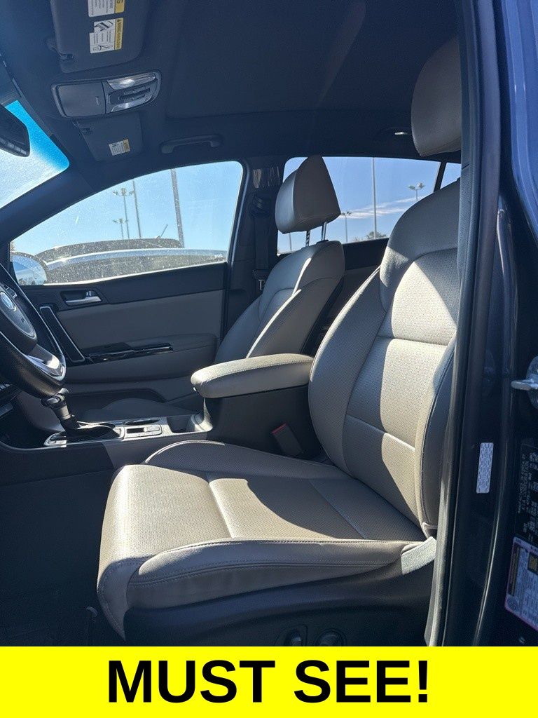 2022 Kia Sportage Nightfall Edition photo 3