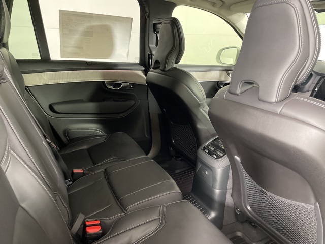 2025 Volvo XC90 T8 photo 17